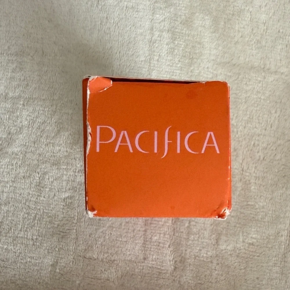 Pacifica‎ Glow Baby Vitamin C Face Mineral Sunscreen SPF 30 Brightening 1.7 oz